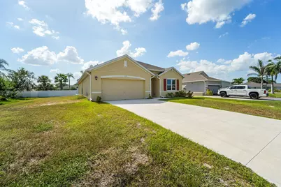 619 Balboa Street, Sebastian, FL 32958 - Photo 2