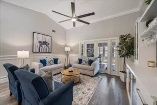 14832 Paddock Dr, Wellington, FL 33414 - Photo 6