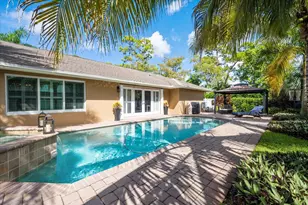 14832 Paddock Dr, Wellington, FL 33414 - Photo 26