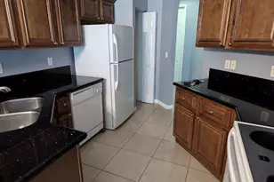 999 Pipers Cay Dr, West Palm Beach, FL 33415 - Photo 2