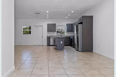 105 2nd Street #1, Lake Park, FL 33403 - Photo 4