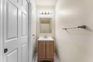 9650 Lago Dr, Boynton Beach, FL 33472 - Photo 12