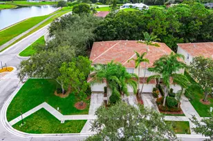 9650 Lago Dr, Boynton Beach, FL 33472 - Photo 2