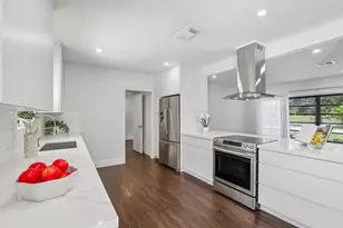 1040 NW 149th St, Miami, FL 33168 - Photo 1