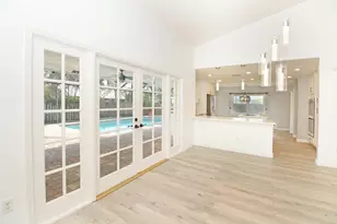 896 Rose Ct, Wellington, FL 33414 - Photo 16