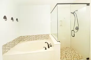 896 Rose Ct, Wellington, FL 33414 - Photo 50