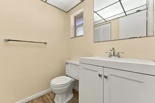 9801 Sunrise Lakes Blvd, Sunrise, FL 33322 - Photo 26