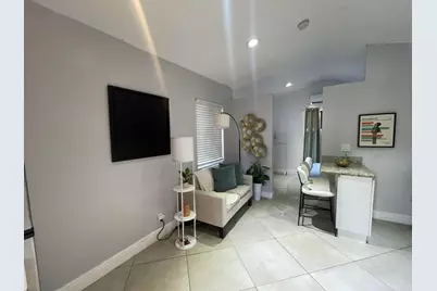 430 NE 1st Avenue #B, Fort Lauderdale, FL 33301 - Photo 10