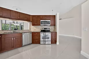 7548 Lexington Club Blvd, Delray Beach, FL 33446 - Photo 12