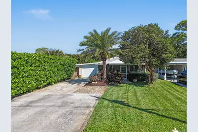 2401 Country Oaks, Palm Beach Gardens, FL 33410 - Photo 2