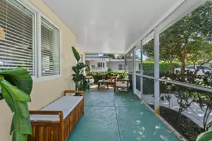 2401 Country Oaks, Palm Beach Gardens, FL 33410 - Photo 4