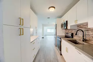 2633 NE 16th Ave, Pompano Beach, FL 33064 - Photo 14