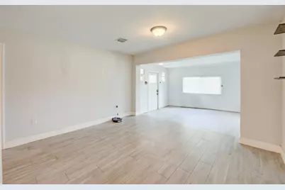 2633 NE 16th Avenue, Pompano Beach, FL 33064 - Photo 6