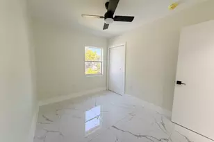 15740 NW 18th Ave, Opa Locka, FL 33054 - Photo 10