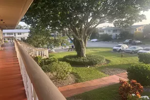 126 Bedford E, West Palm Beach, FL 33417 - Photo 1