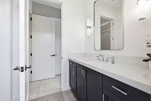 334 NE 3rd Ct, Boca Raton, FL 33432 - Photo 32