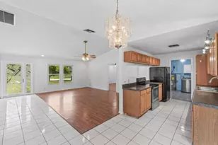 7442 Canal Dr, Lake Worth, FL 33467 - Photo 12