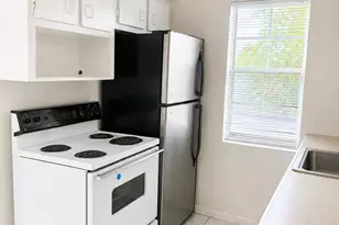 650 SW 15th Ave, Fort Lauderdale, FL 33312 - Photo 2