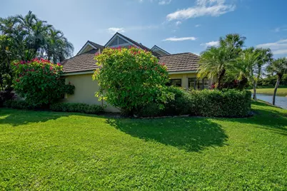 11967 Polo Club Road, Wellington, FL 33414 - Photo 30
