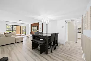 491 Racquet Club Rd, Weston, FL 33326 - Photo 4