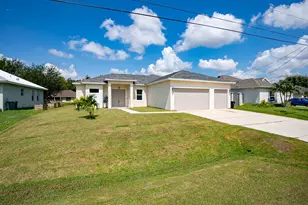 2366 SW Blaine Terrace, Port Saint Lucie, FL 34953 - Photo 2