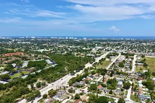 1010 SW 6th Ave, Deerfield Beach, FL 33441 - Photo 4