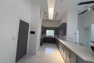 641 NW 28th St, Wilton Manors, FL 33311 - Photo 4
