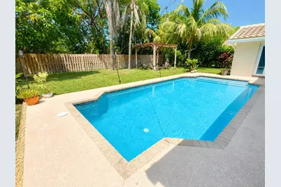 10601 NW 7th Place, Coral Springs, FL 33071 - Photo 18