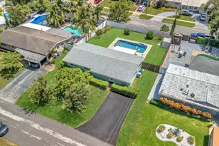 310 SE 8th Ct, Pompano Beach, FL 33060 - Photo 8