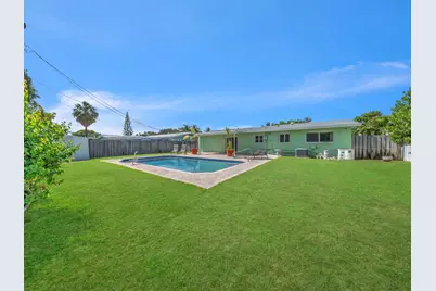 310 SE 8th Court, Pompano Beach, FL 33060 - Photo 36
