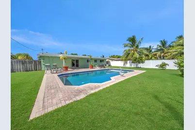 310 SE 8th Court, Pompano Beach, FL 33060 - Photo 34
