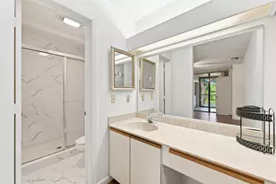 2541 N Carambola Circle N, Coconut Creek, FL 33066 - Photo 18