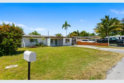2748 SW 46th Court, Dania Beach, FL 33312 - Photo 2