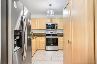 609 E Sheridan Street #208, Dania Beach, FL 33004 - Photo 2