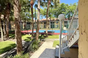 968 Coral Club Dr, Coral Springs, FL 33071 - Photo 14