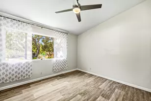 9872 NW 56th Pl, Coral Springs, FL 33076 - Photo 12