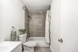 9872 NW 56th Pl, Coral Springs, FL 33076 - Photo 18