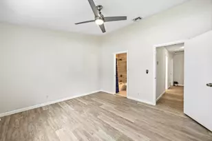 9872 NW 56th Pl, Coral Springs, FL 33076 - Photo 16