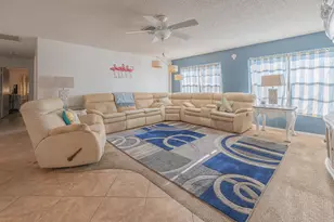 1706 N Dovetail Dr, Fort Pierce, FL 34982 - Photo 4