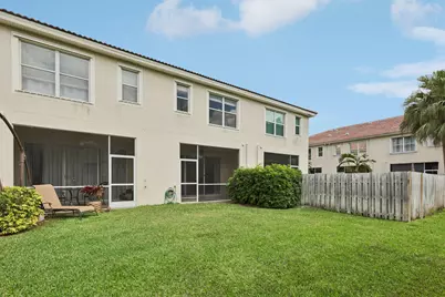 9070 Tremezzo Lane, Boynton Beach, FL 33472 - Photo 22