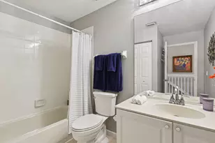 9070 Tremezzo Ln, Boynton Beach, FL 33472 - Photo 18