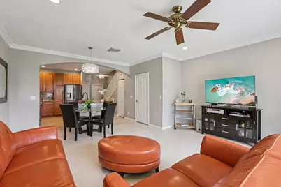 9070 Tremezzo Lane, Boynton Beach, FL 33472 - Photo 10