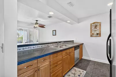 651 Hernando Street, Fort Pierce, FL 34949 - Photo 16