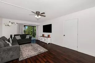9235 SW 8th St, Boca Raton, FL 33428 - Photo 6