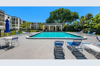 9235 SW 8th Street #502, Boca Raton, FL 33428 - Photo 2