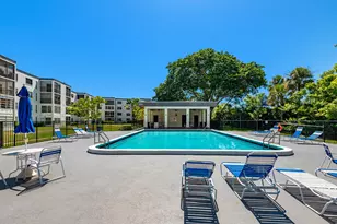 9235 SW 8th St, Boca Raton, FL 33428 - Photo 2