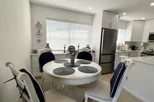 548 Durham S, Deerfield Beach, FL 33442 - Photo 4