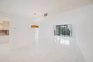 16300 Golf Club Rd, Weston, FL 33326 - Photo 4