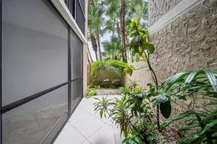 16300 Golf Club Rd, Weston, FL 33326 - Photo 20