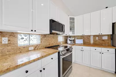 6373 Shadow Creek Village Circle, Lake Worth, FL 33463 - Photo 12